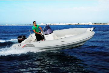 海辉游艇 Silvermarine